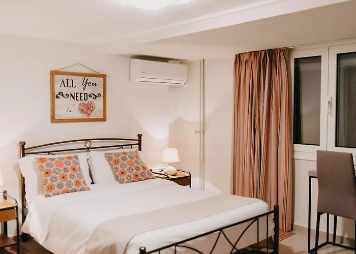 House, Aprtm., Agiou Nikolaou,